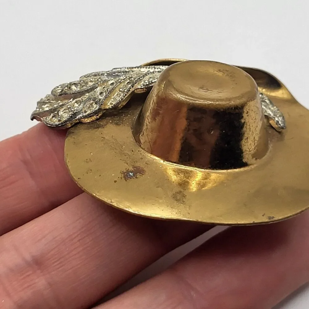 Vintage Brass HAT BROOCH has Metal Stylized Feather 2in